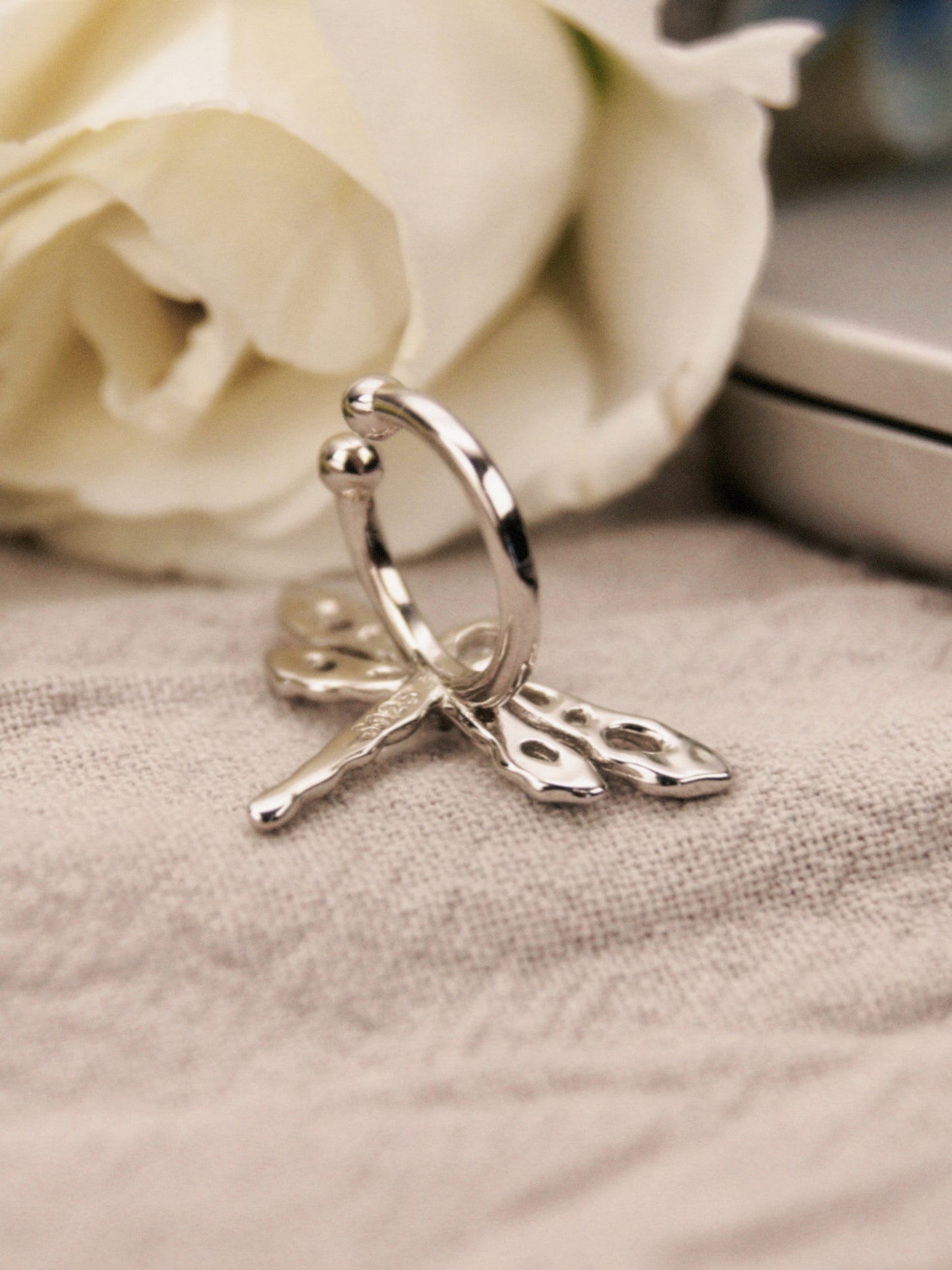 Sliver Dragonfly Ear Cuff
