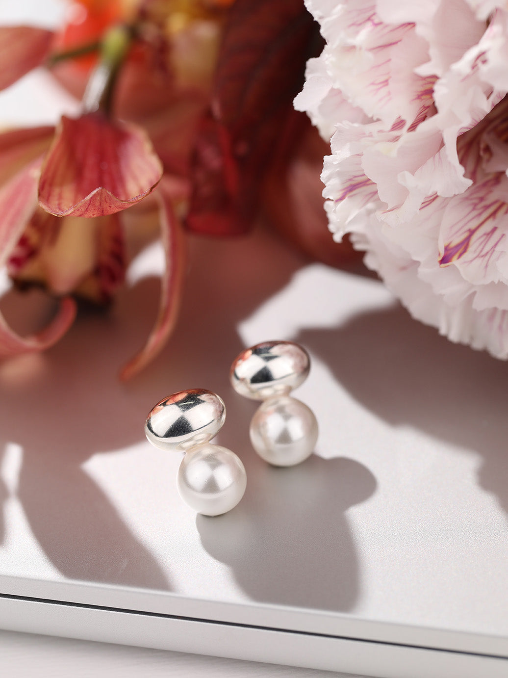 Pebble Pearl Earrings